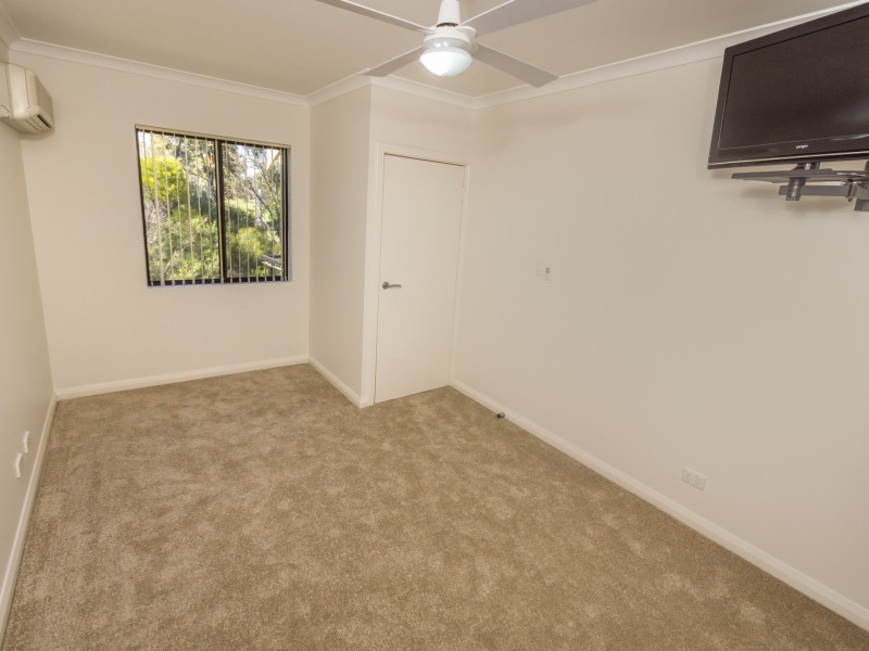 22/21 Oakmont Avenue, Meadow Springs WA 6210