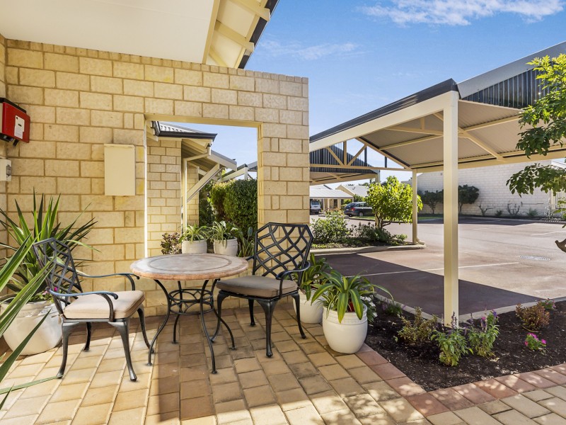 7/21 Oakmont Avenue, Meadow Springs WA 6210