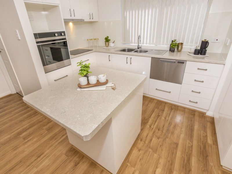 7/21 Oakmont Avenue, Meadow Springs WA 6210