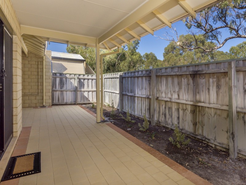 7/21 Oakmont Avenue, Meadow Springs WA 6210