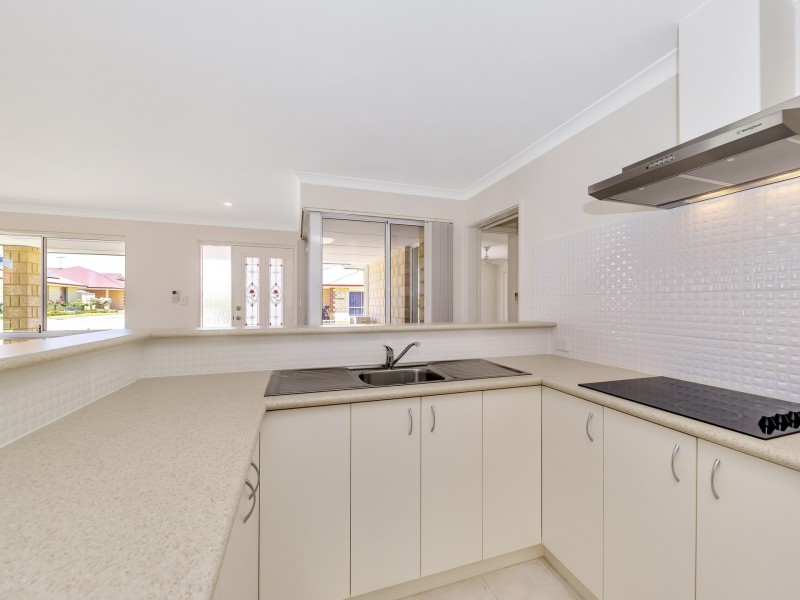 111/194 Old Mandurah Road, Ravenswood WA 6208