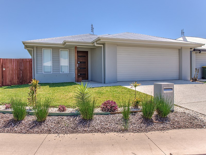 1 Sienna Street, Caloundra West QLD 4551
