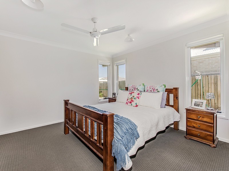 1 Sienna Street, Caloundra West QLD 4551