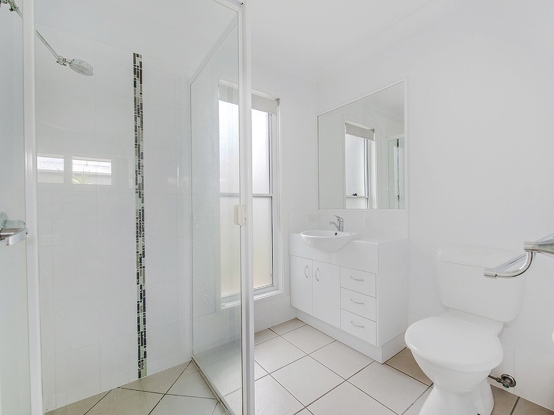 33 Feathertop Circuit, Caloundra West QLD 4551