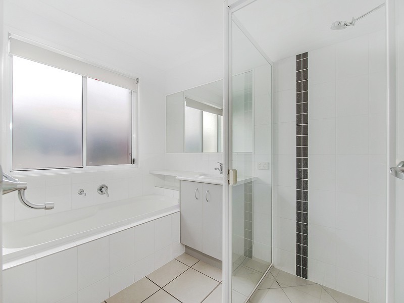 33 Feathertop Circuit, Caloundra West QLD 4551