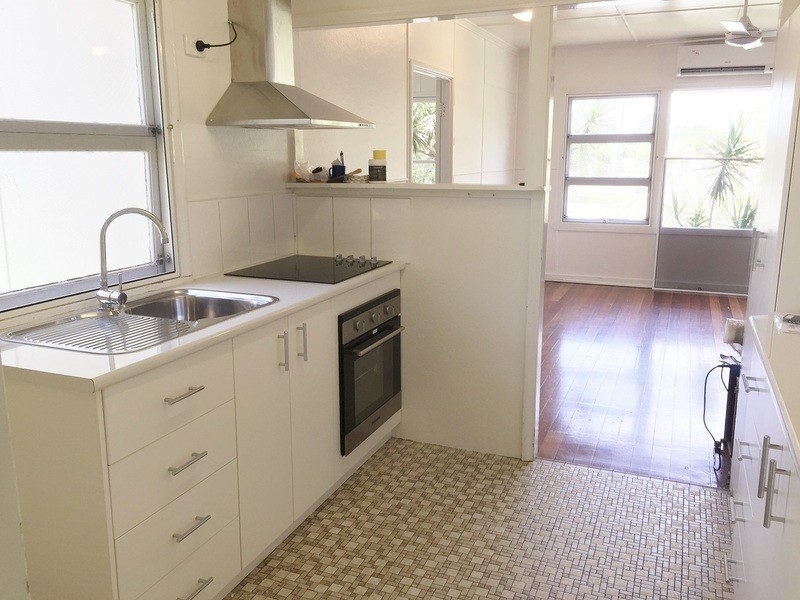 15  Oxley Street, Golden Beach QLD 4551