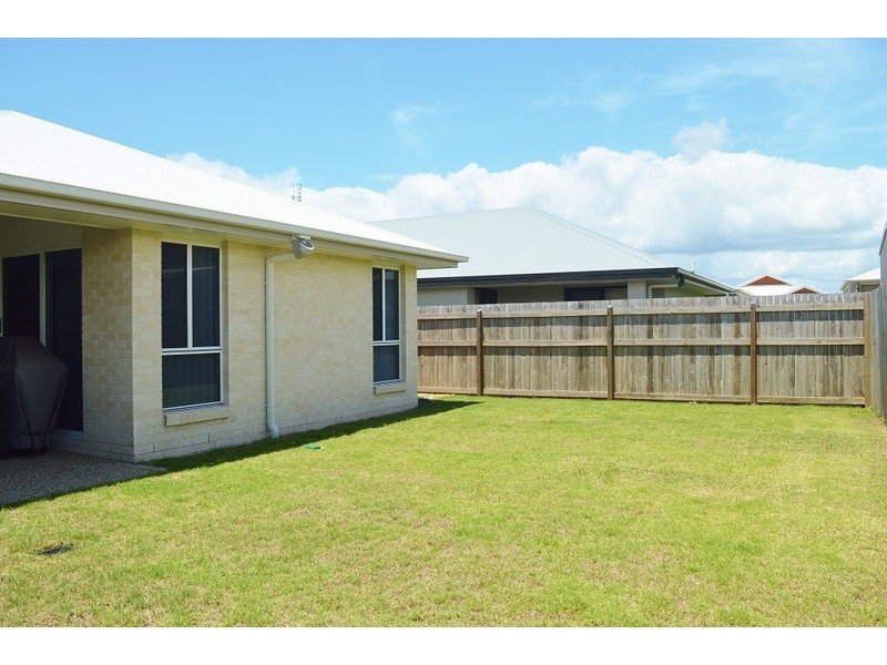 5  Sienna Street, Caloundra West QLD 4551