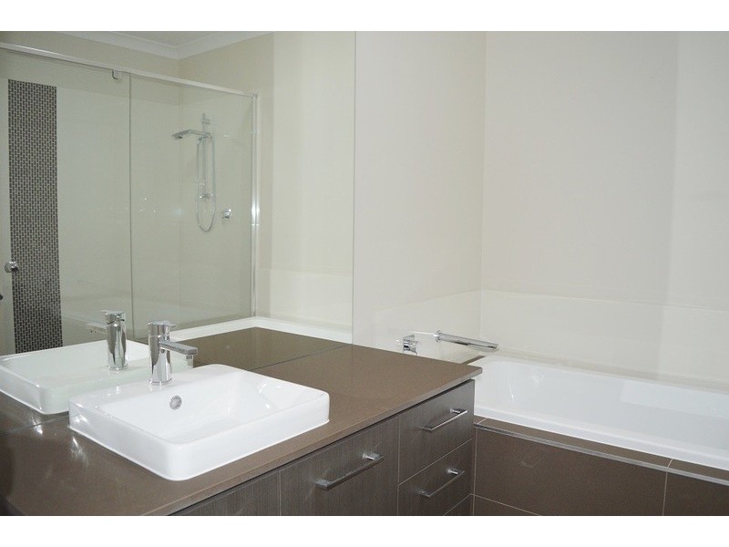 12 Ginger Street, Caloundra West QLD 4551