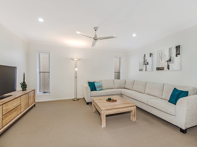 9 Sapphire Street, Caloundra West QLD 4551