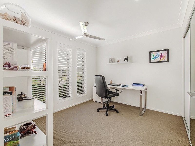 9 Sapphire Street, Caloundra West QLD 4551