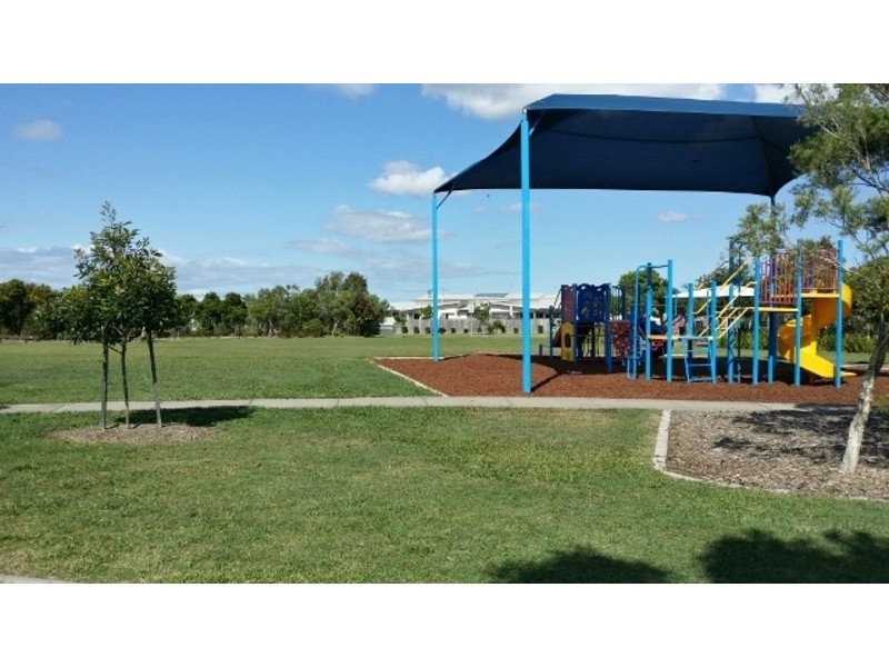 24 Gipps Street, Caloundra West QLD 4551