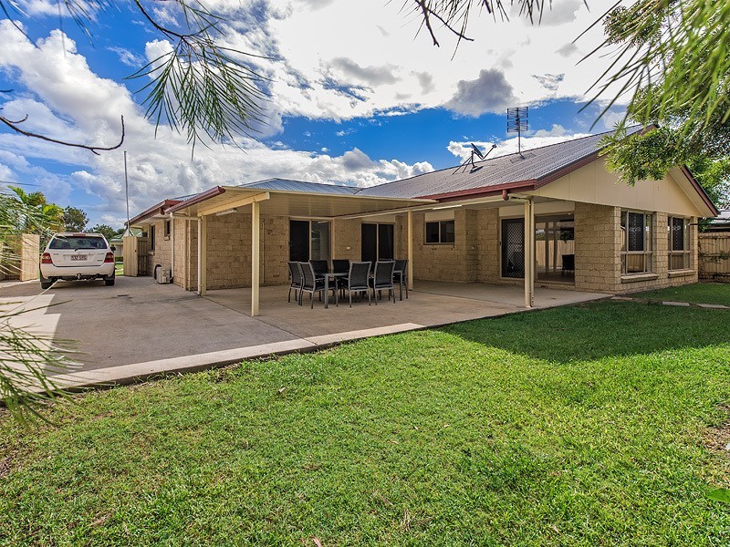 15 Carlisle Street, Caloundra West QLD 4551