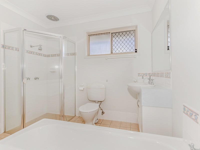 15 Carlisle Street, Caloundra West QLD 4551