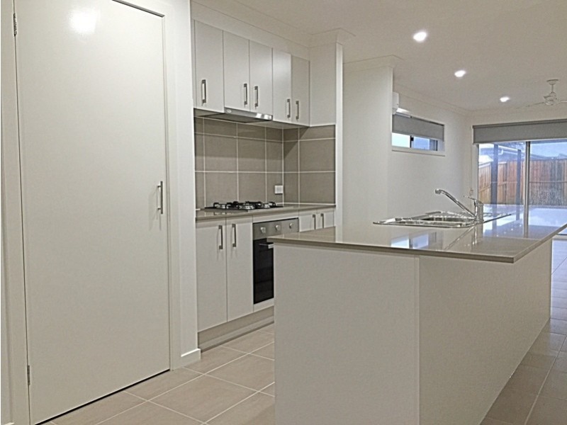 13 Shaw Street, Meridan Plains QLD 4551