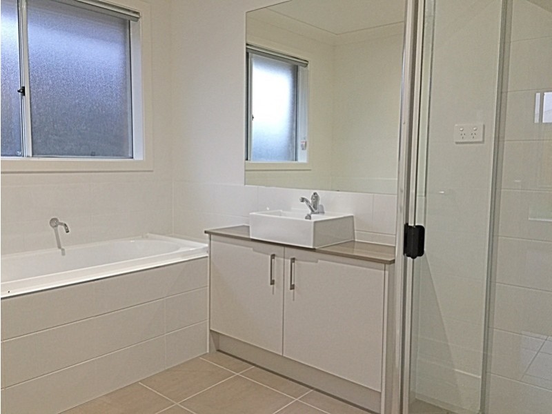 13 Shaw Street, Meridan Plains QLD 4551