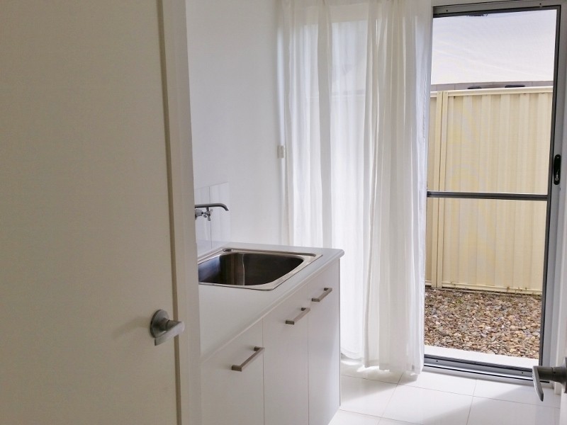 42 Grampion Drive, Caloundra West QLD 4551