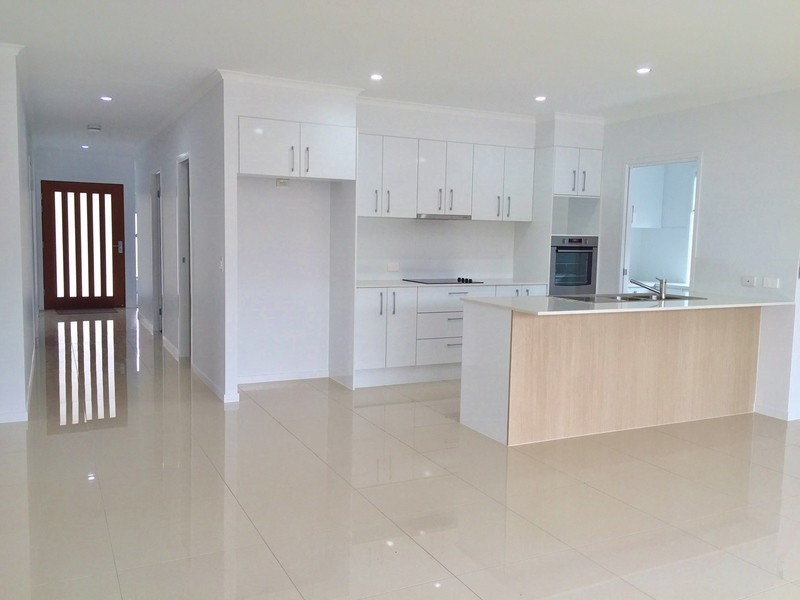 14 Apple Crescent, Caloundra West QLD 4551