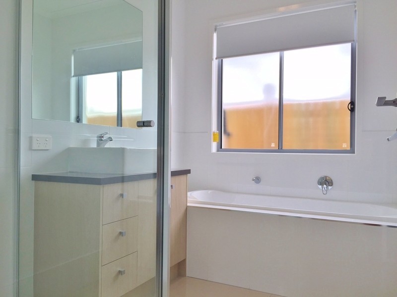 14 Apple Crescent, Caloundra West QLD 4551