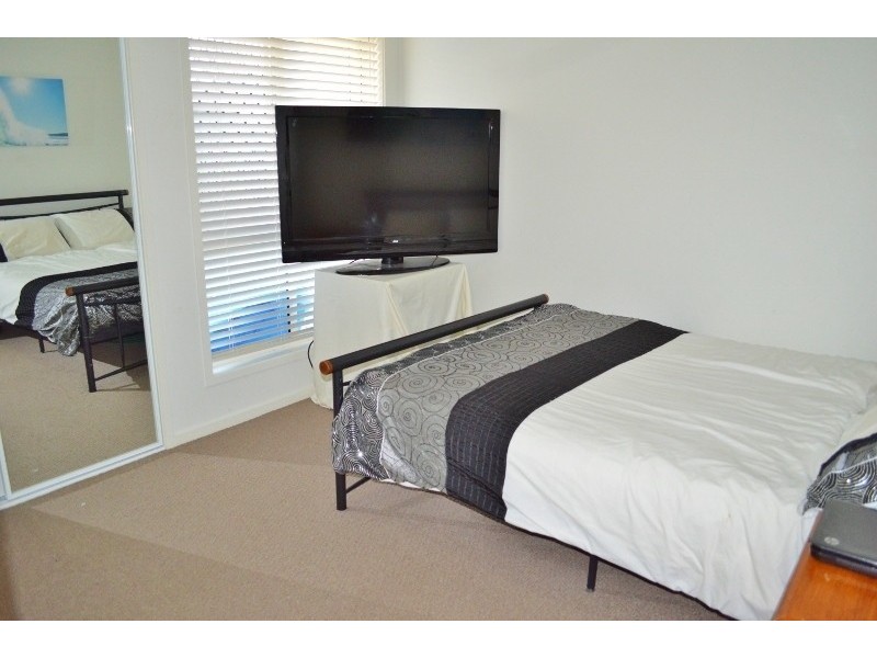 2  Crater Street, Caloundra West QLD 4551