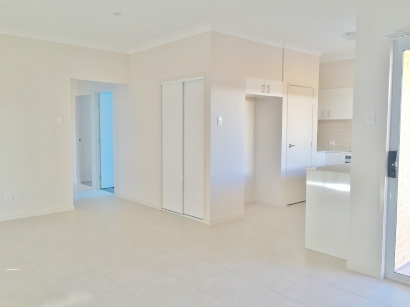 6 Apple Crescent, Caloundra West QLD 4551