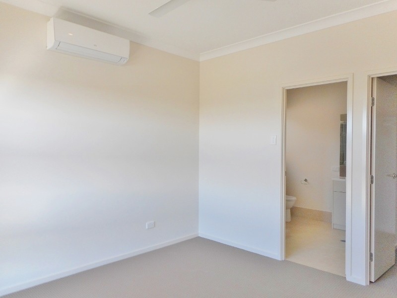 6 Apple Crescent, Caloundra West QLD 4551