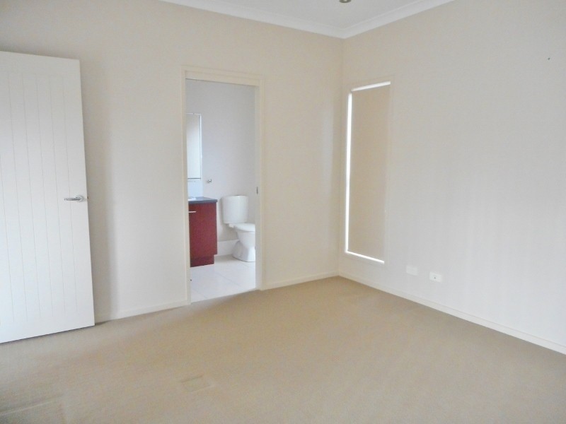 13 Howitt Street, Caloundra West QLD 4551