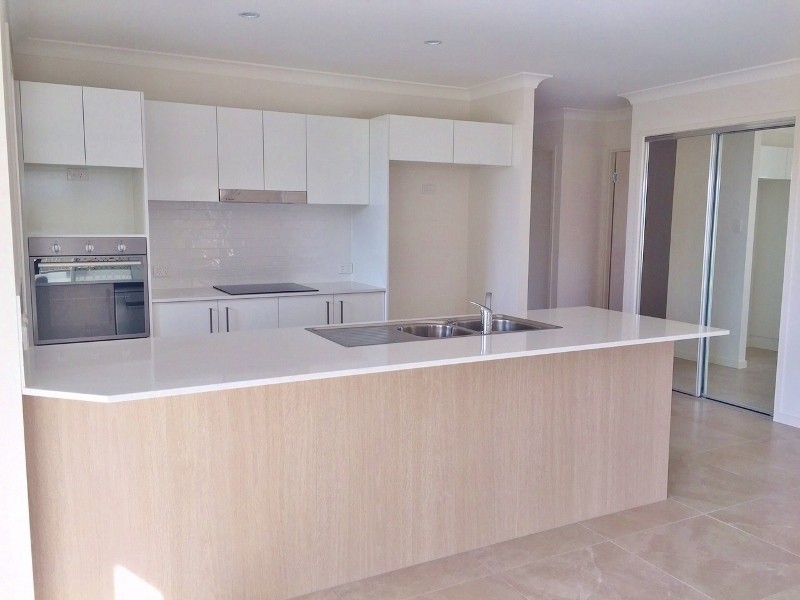 17 Lime Crescent, Caloundra West QLD 4551