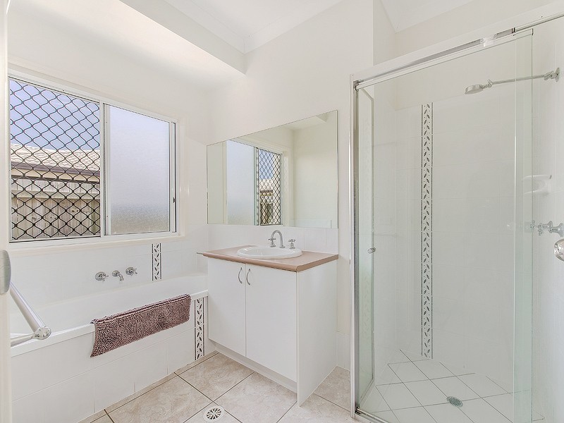14 Wheeler Crescent, Caloundra West QLD 4551