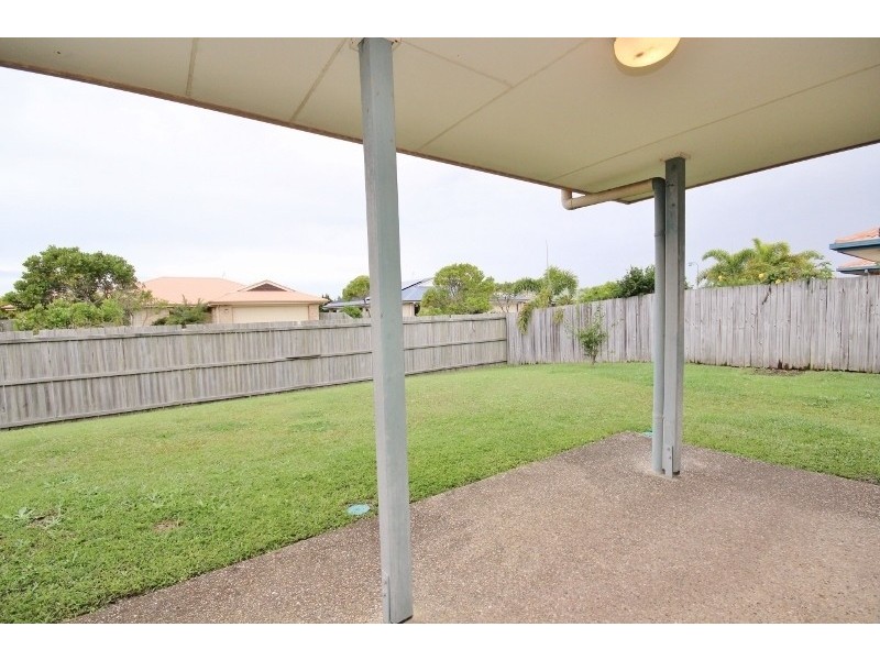 8 Carlisle Street, Caloundra West QLD 4551