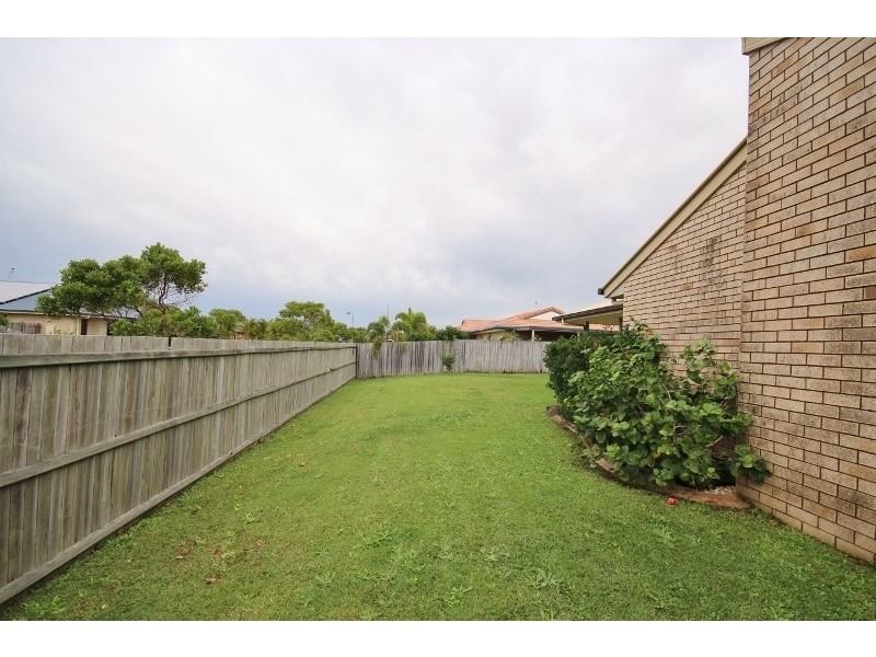 8 Carlisle Street, Caloundra West QLD 4551