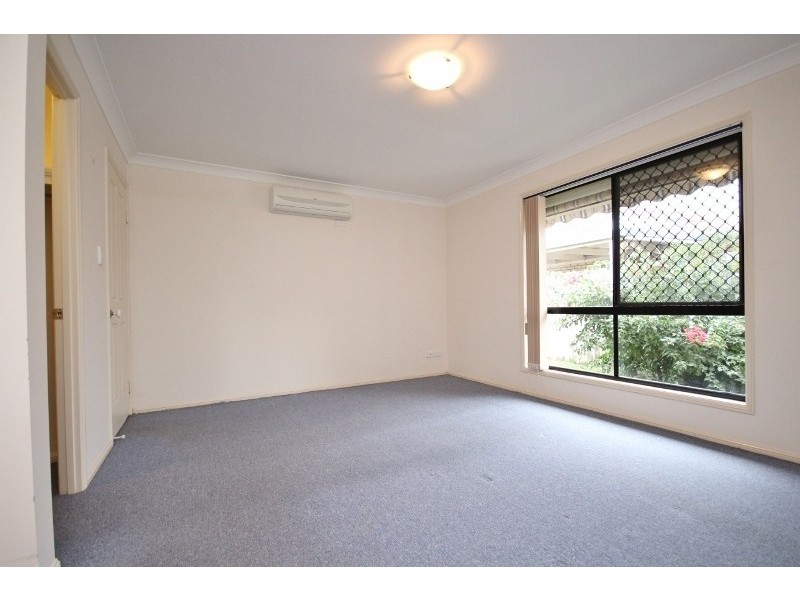 8 Carlisle Street, Caloundra West QLD 4551