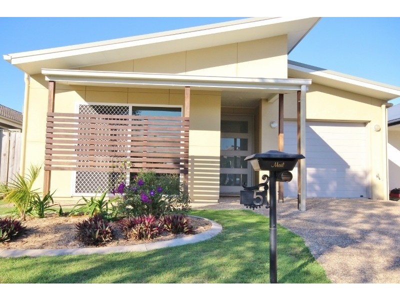 5 Tanna Street, Caloundra West QLD 4551