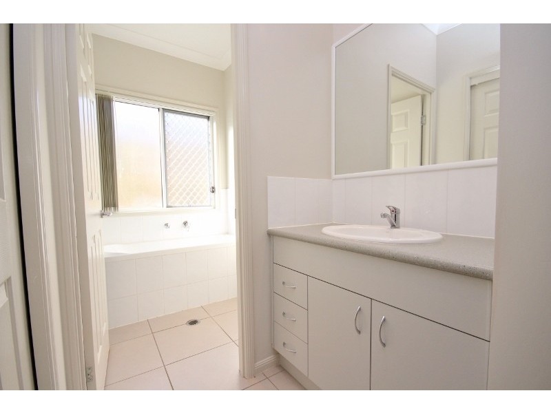 5 Tanna Street, Caloundra West QLD 4551