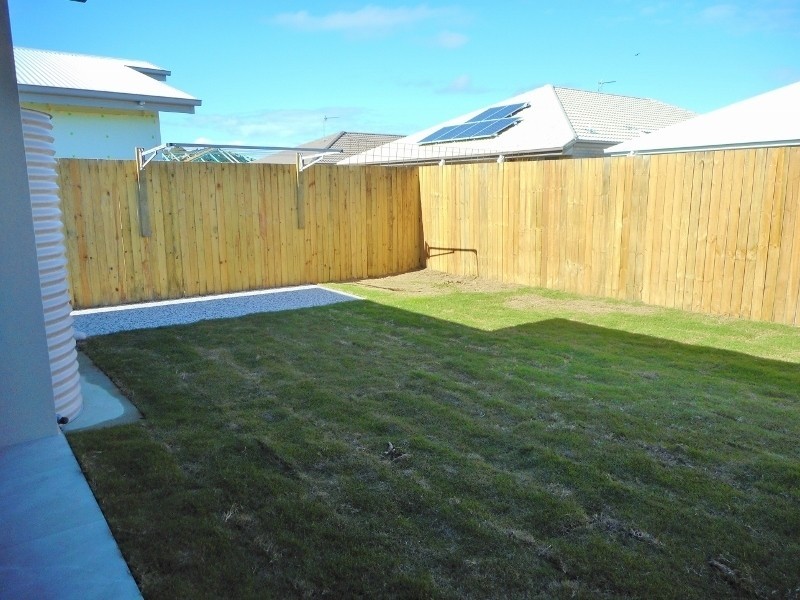 29 Apple Crescent, Caloundra West QLD 4551