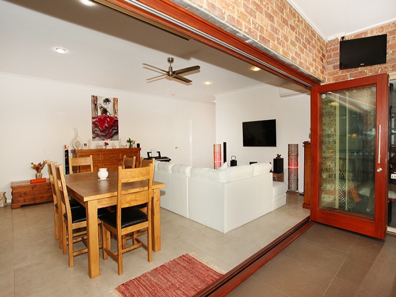 31 Gairdner Street, Caloundra West QLD 4551