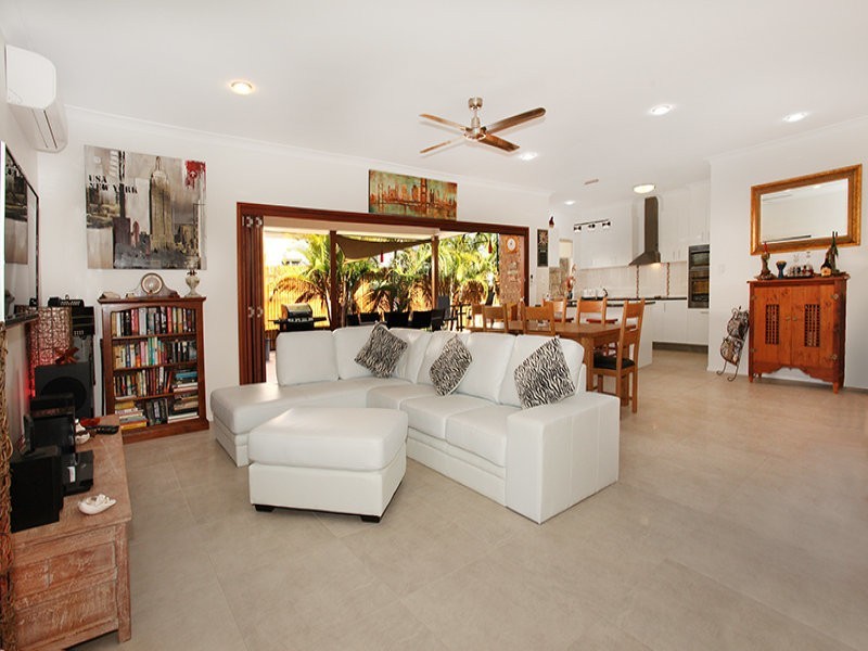 31 Gairdner Street, Caloundra West QLD 4551