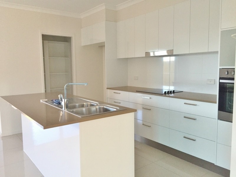 49 Auburn Street, Caloundra West QLD 4551