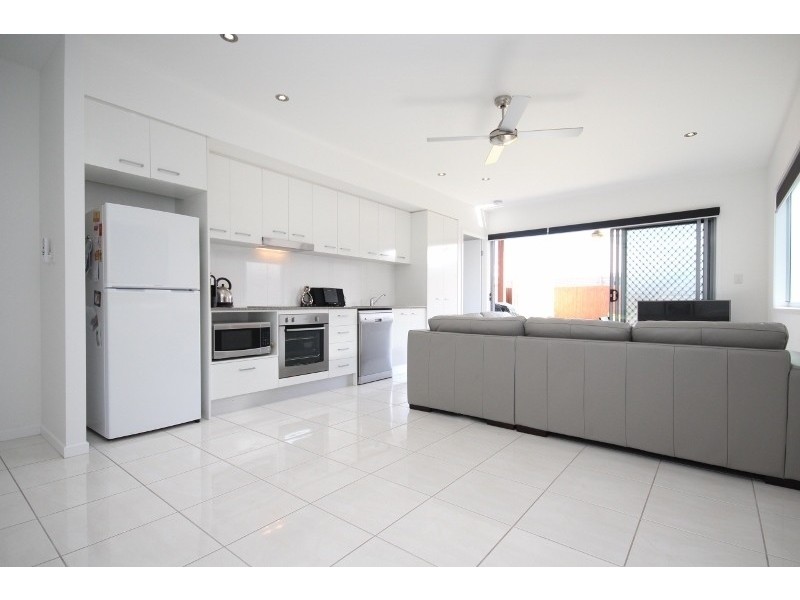 9 Ginger Street, Caloundra West QLD 4551