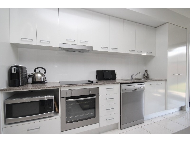 9 Ginger Street, Caloundra West QLD 4551