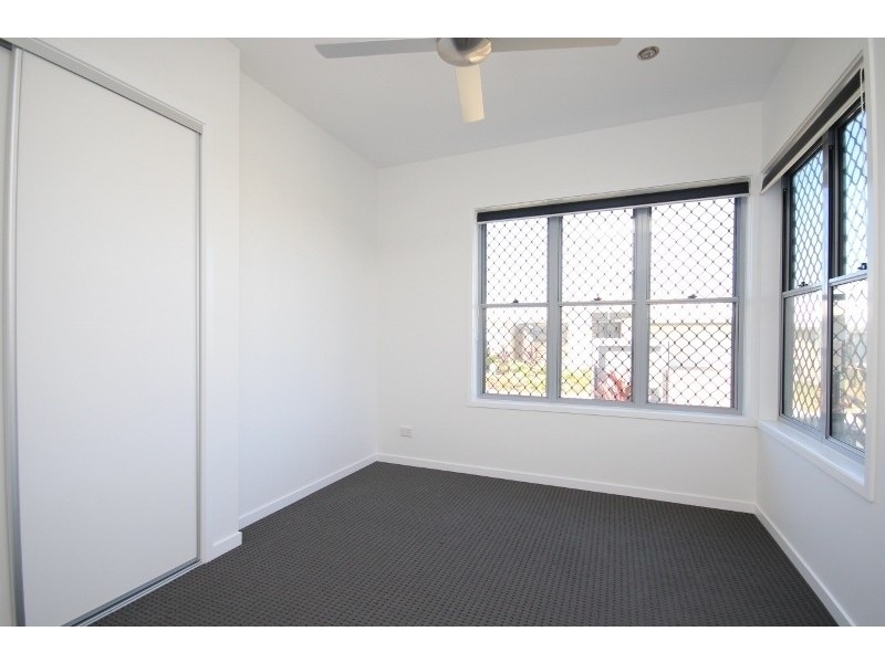 9 Ginger Street, Caloundra West QLD 4551