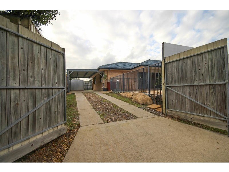 1 Carree Street, Caloundra West QLD 4551