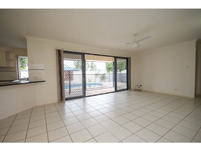 1 Carree Street, Caloundra West QLD 4551