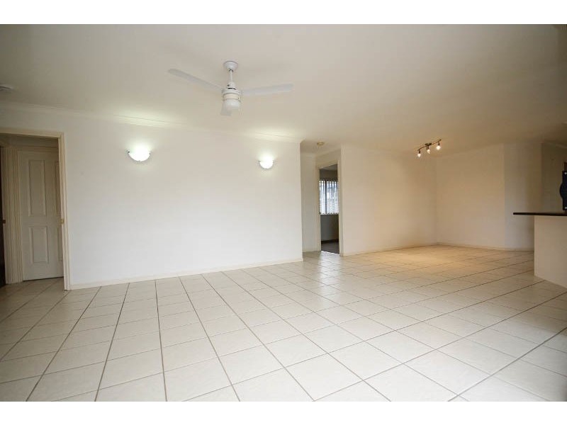 1 Carree Street, Caloundra West QLD 4551