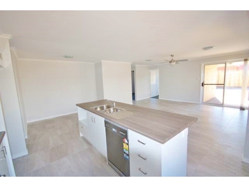 105 Creekwood Avenue, Meridan Plains QLD 4551