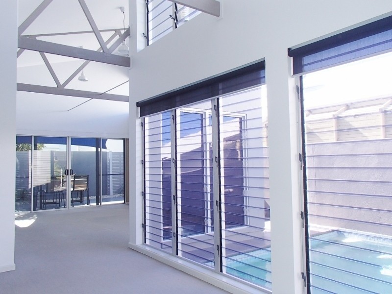 4  Santorini Court, Kawana Island QLD 4575