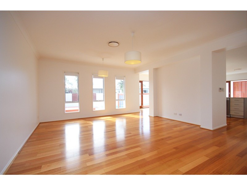 32 Crater Street, Caloundra West QLD 4551