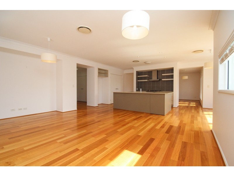 32 Crater Street, Caloundra West QLD 4551