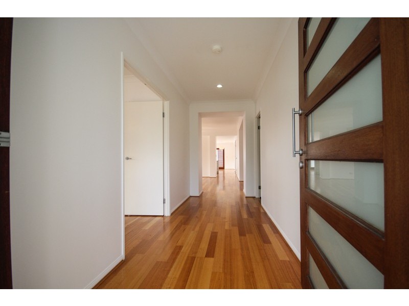 32 Crater Street, Caloundra West QLD 4551