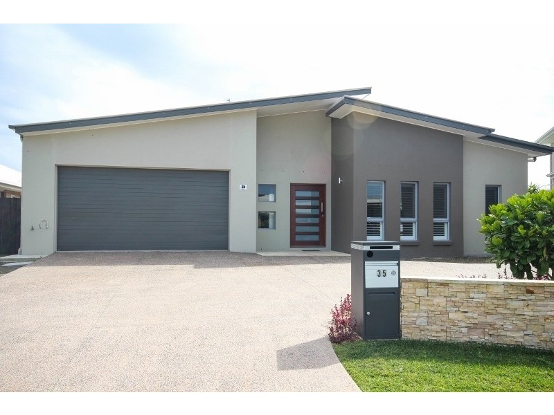 35 Sapphire Street, Caloundra West QLD 4551