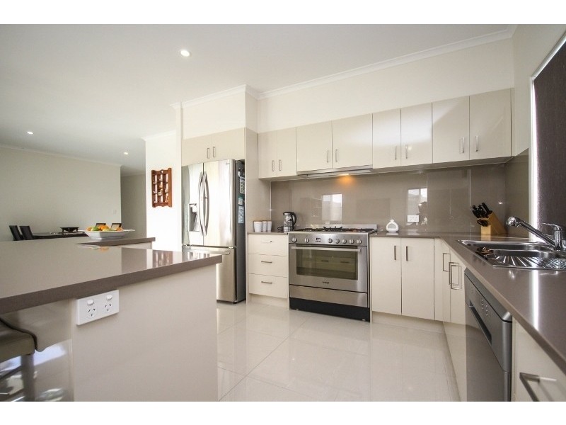 35 Sapphire Street, Caloundra West QLD 4551